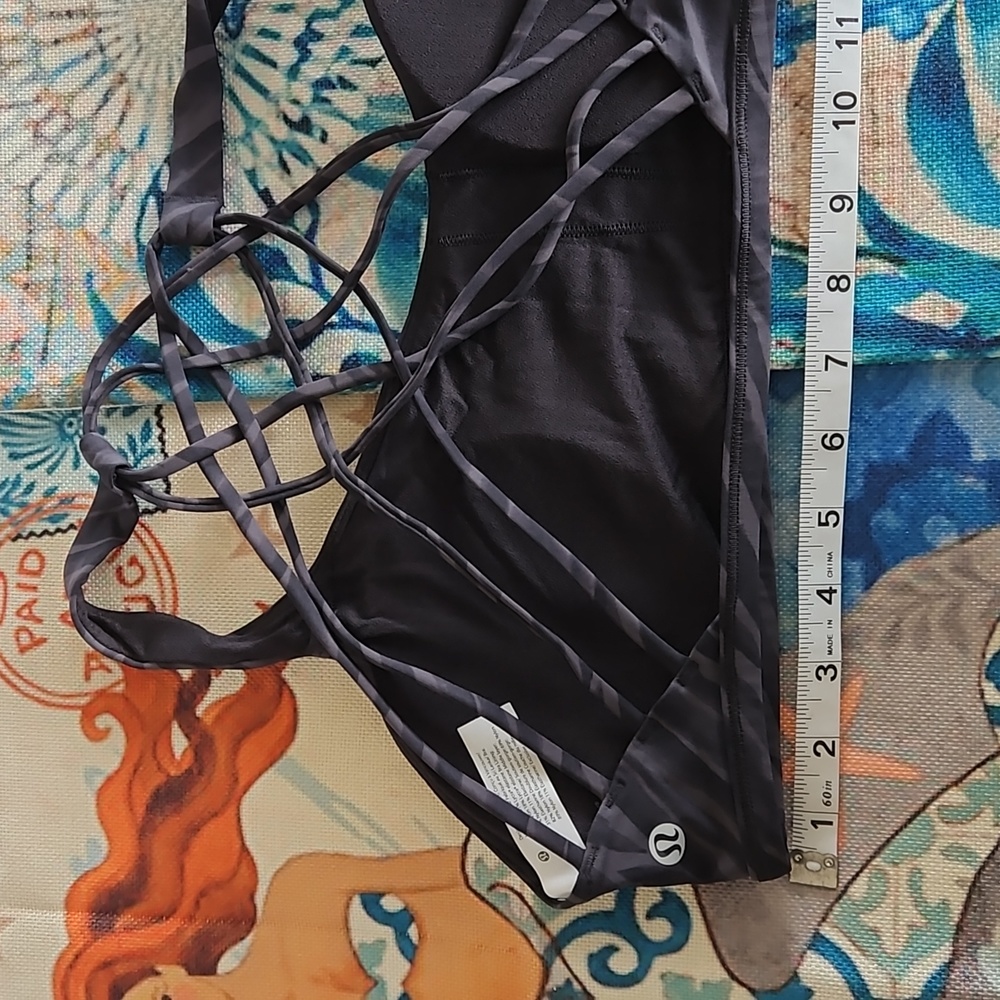 Lululemon Free to Be Bra Wild Thing Camo Deep Coal Size 14 - Picture 7 of 14